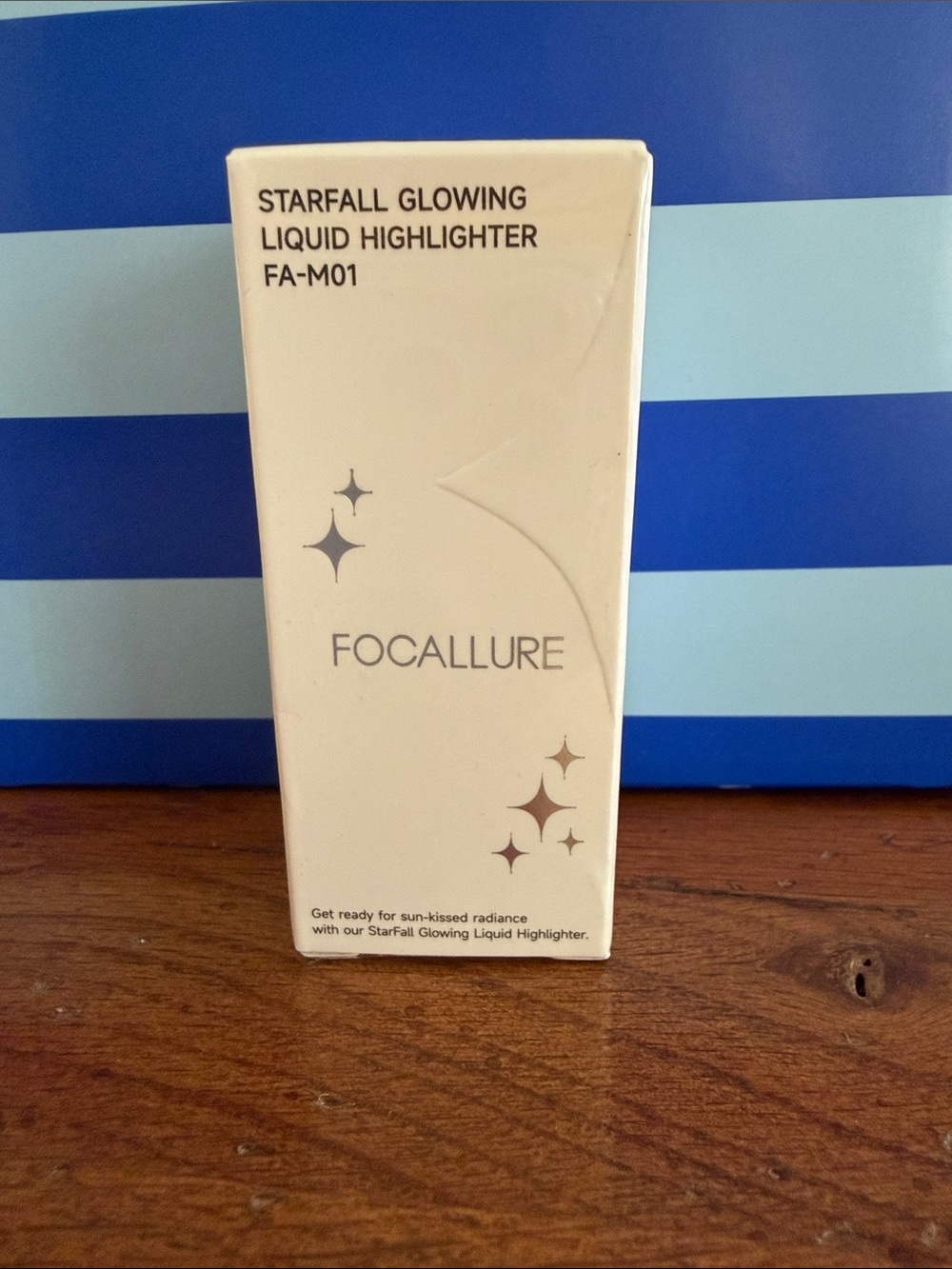 Focallure Starfall Glowing Liquid Highlighter - Cream White & Gold Accents